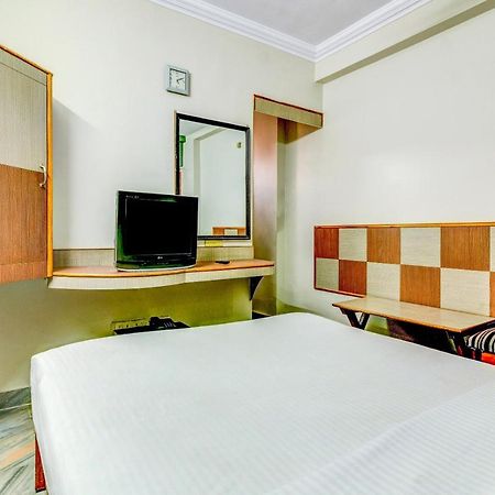 Spot On 22114 Hotel Kailash Regency Dzsamsedpur Kültér fotó