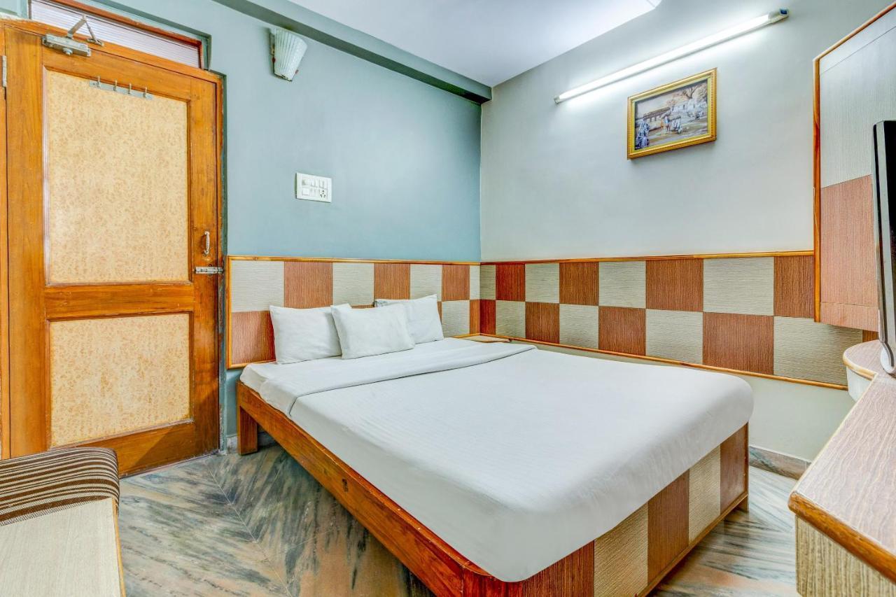 Spot On 22114 Hotel Kailash Regency Dzsamsedpur Kültér fotó