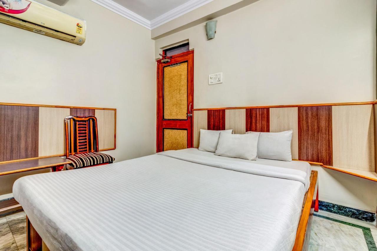 Spot On 22114 Hotel Kailash Regency Dzsamsedpur Kültér fotó