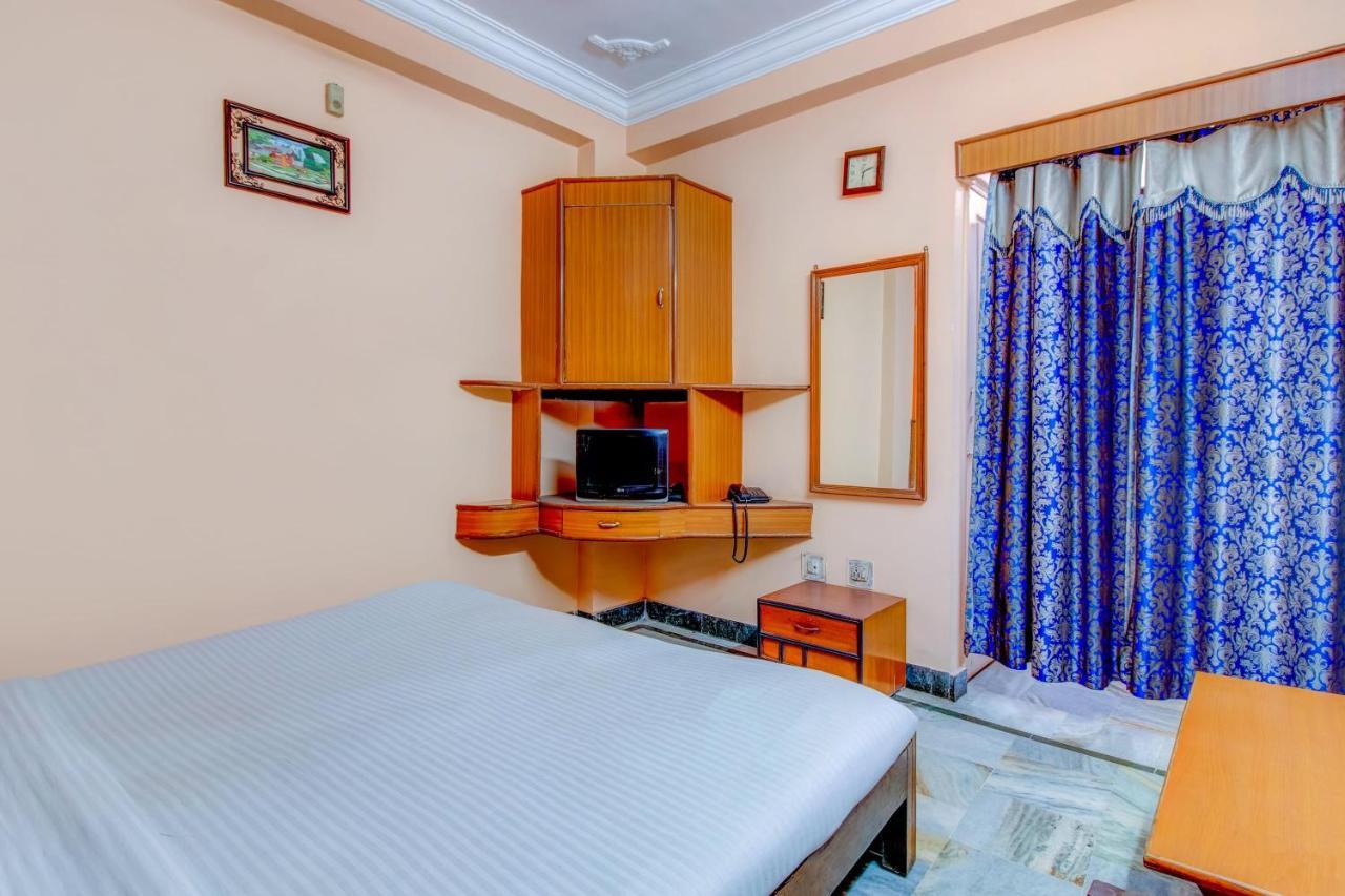 Spot On 22114 Hotel Kailash Regency Dzsamsedpur Kültér fotó