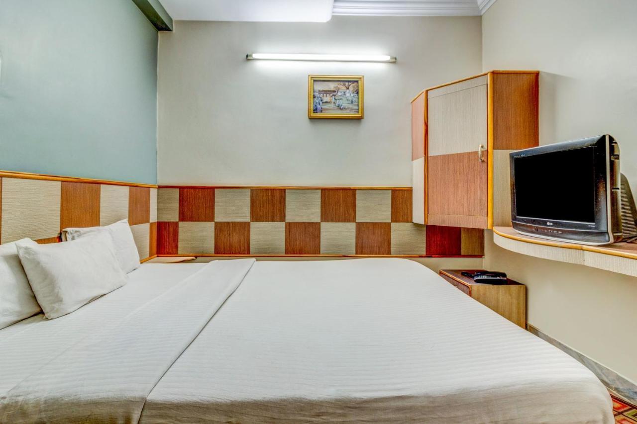 Spot On 22114 Hotel Kailash Regency Dzsamsedpur Kültér fotó