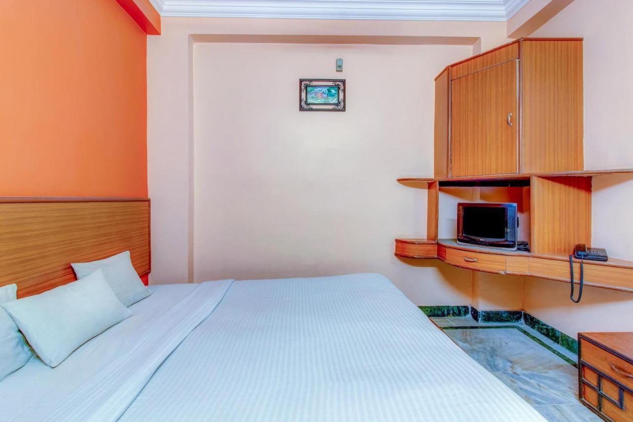 Spot On 22114 Hotel Kailash Regency Dzsamsedpur Kültér fotó